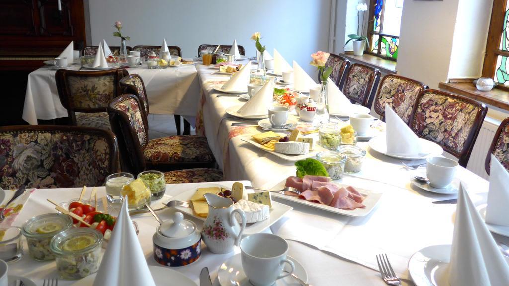 Romantisches Hotel Zur Traube Schwerin Schwerin  Ngoại thất bức ảnh