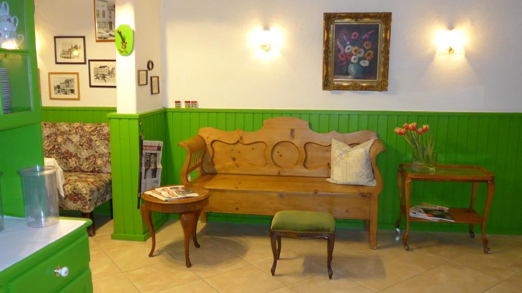 Romantisches Hotel Zur Traube Schwerin Schwerin  Ngoại thất bức ảnh