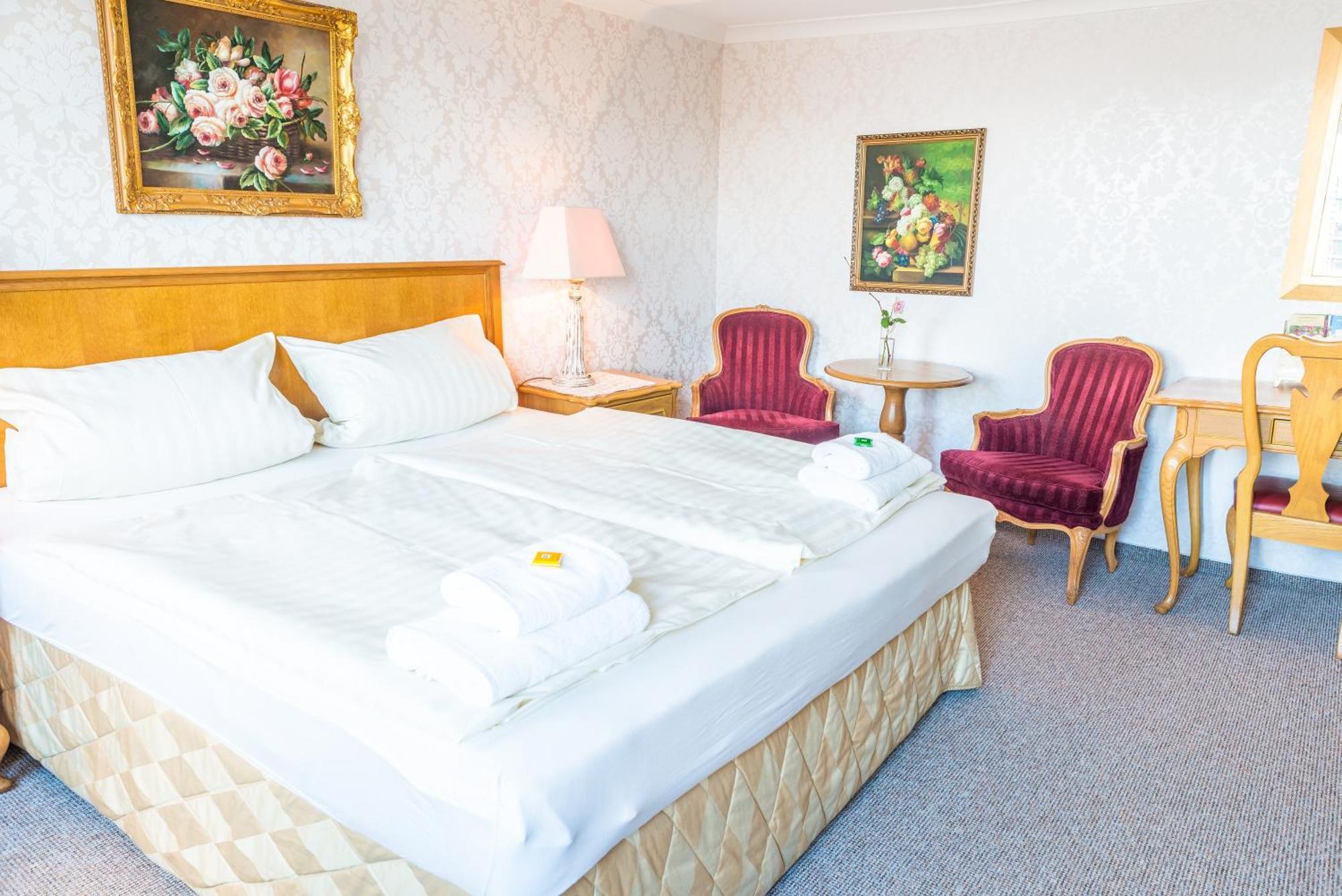 Romantisches Hotel Zur Traube Schwerin Schwerin  Phòng bức ảnh