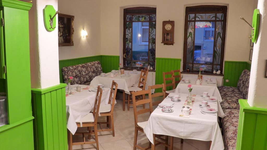 Romantisches Hotel Zur Traube Schwerin Schwerin  Ngoại thất bức ảnh