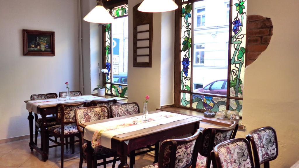 Romantisches Hotel Zur Traube Schwerin Schwerin  Ngoại thất bức ảnh