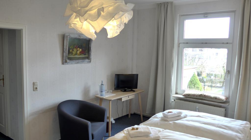 Romantisches Hotel Zur Traube Schwerin Schwerin  Ngoại thất bức ảnh