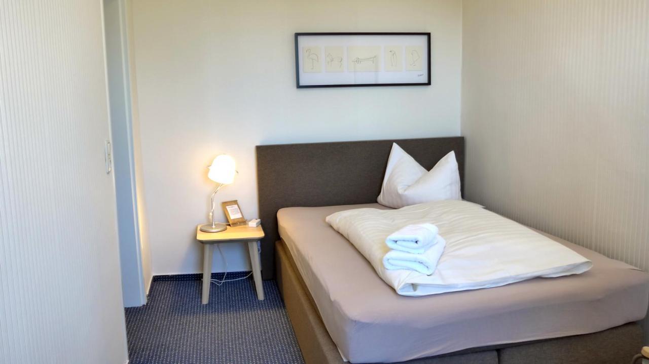 Romantisches Hotel Zur Traube Schwerin Schwerin  Ngoại thất bức ảnh